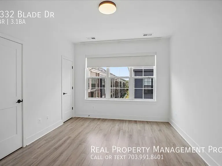 7332 Blade Dr — Photo 10