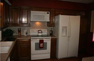 4th image of 7807 Garnett St