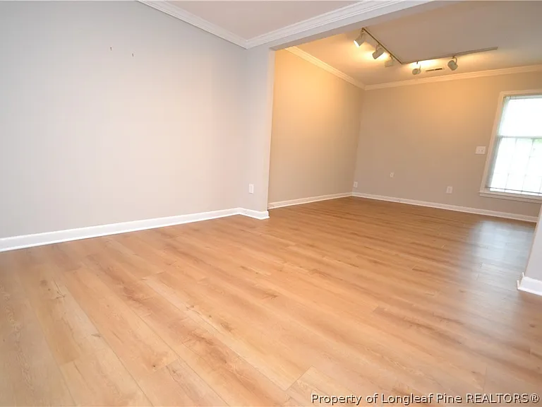 3111 Morningside Dr — Photo 10