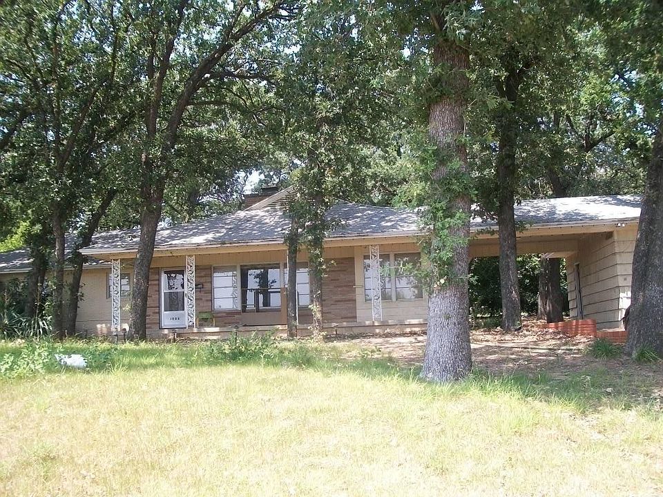 1st image of 1508 Lake Shore Dr