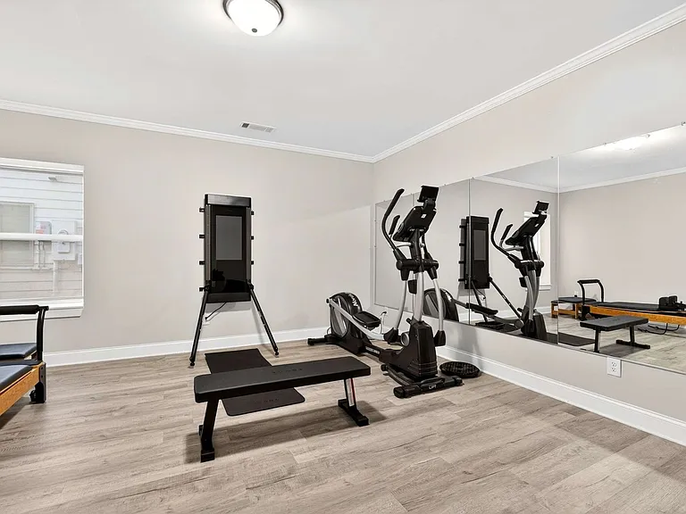 5259 Cloud St — Photo 24