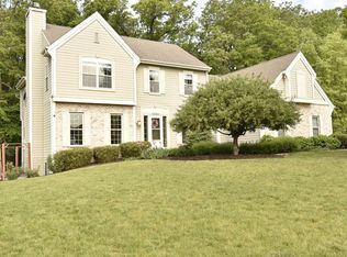 W165S6847 Southview Ct, Muskego, WI 53150