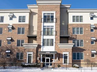 1800 Clinton Ave APT 202, Minneapolis, MN 55404
