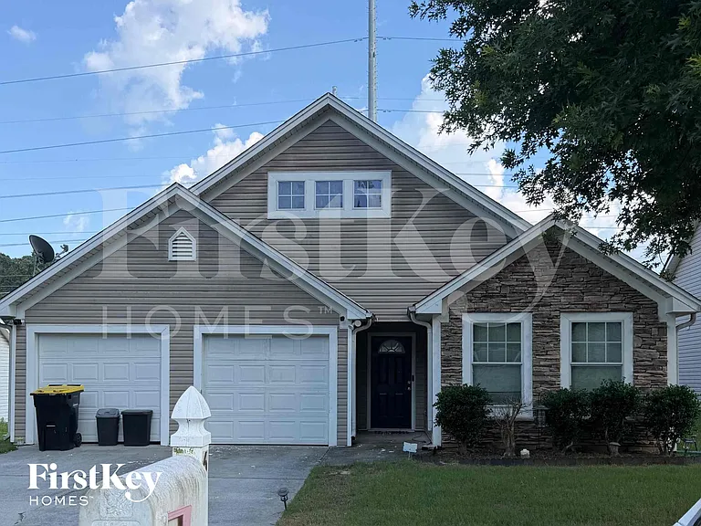 66 Camden Way — Photo 1