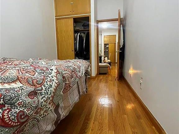 5th image of 462 52nd St APT 1A