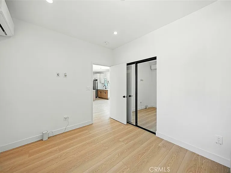13452 S Jetmore Ave — Photo 2