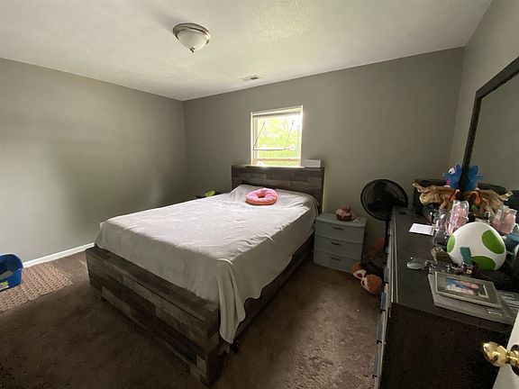 5th image of 2847 Plaza Ln
