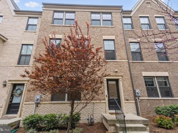 3751 Signal Knob Ct, Falls Church, VA 22041