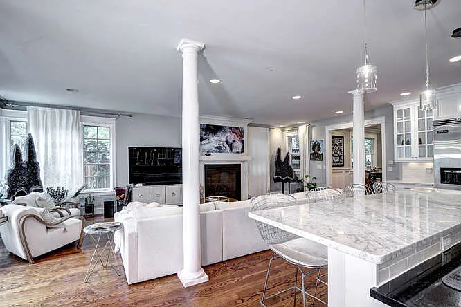 510 Hawthorn Ave — Photo 13