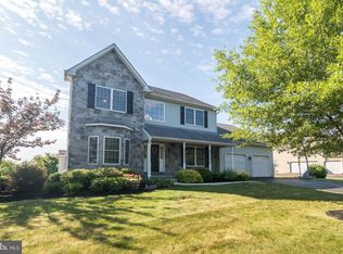 620 Truman Ct, Harleysville, PA 19438