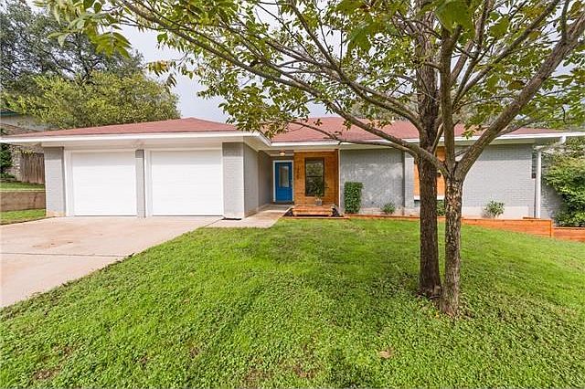 Welcome home to 2708 Deeringhill Dr.