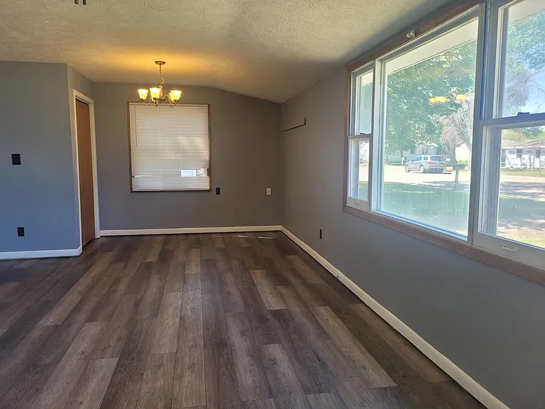 411 N Sheridan Ave — Photo 21