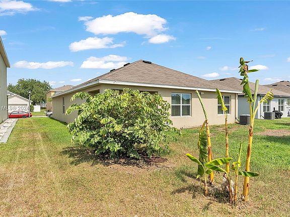 5th image of 36041 Jenny Lynne Cir
