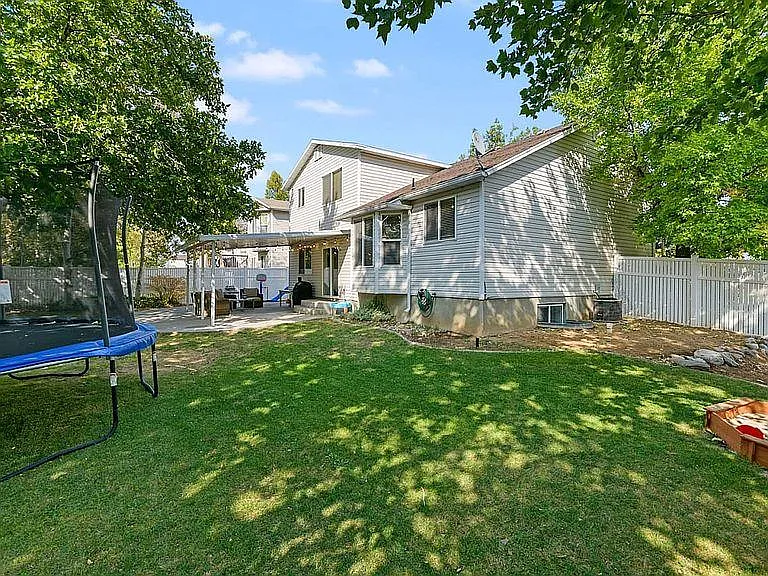 1043 N 2525 W — Photo 18