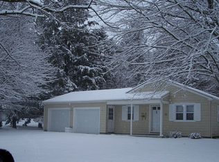 78 Maple Ln, Bristol, RI 02809