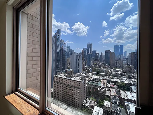 Rented by Corcoran | media 19