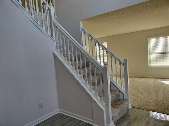 3rd image of 808 Kohl Dr