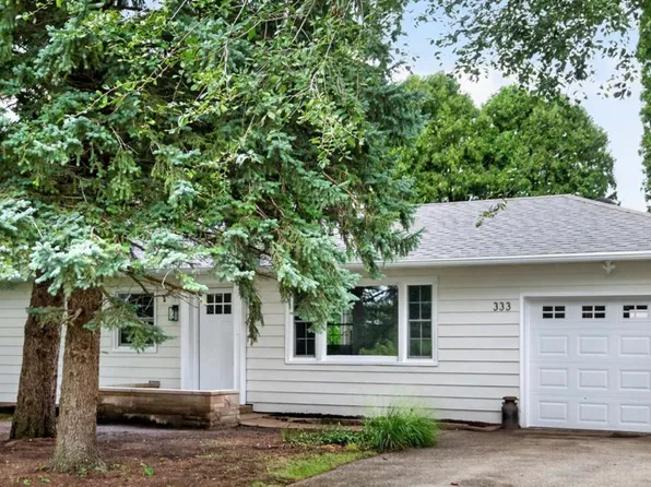 333 Bethany Rd, Sycamore, IL 60178