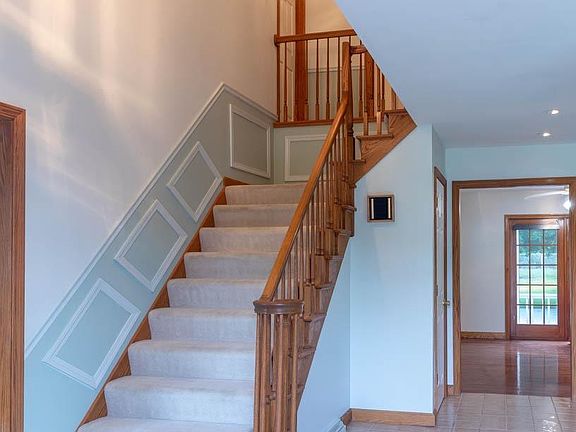 4th image of 5713 Cambridge Cir