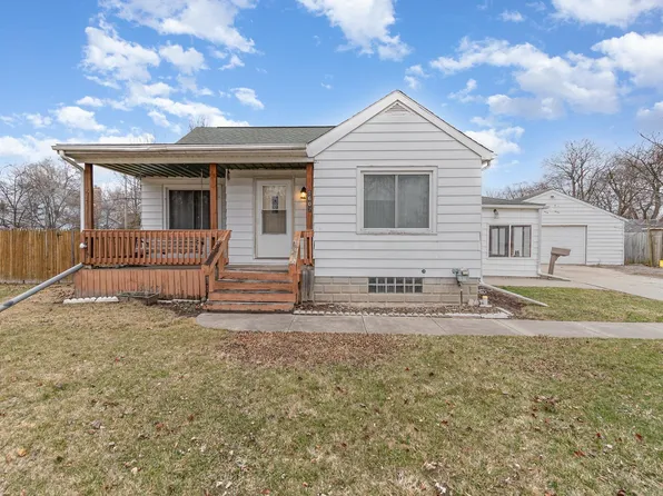 1607 Wilson St, Bay City, MI 48708