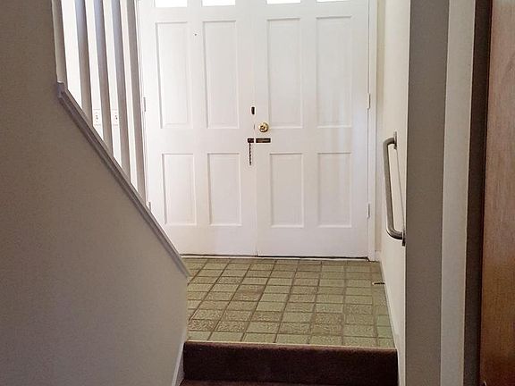 5th image of 2610 Wexford Ave