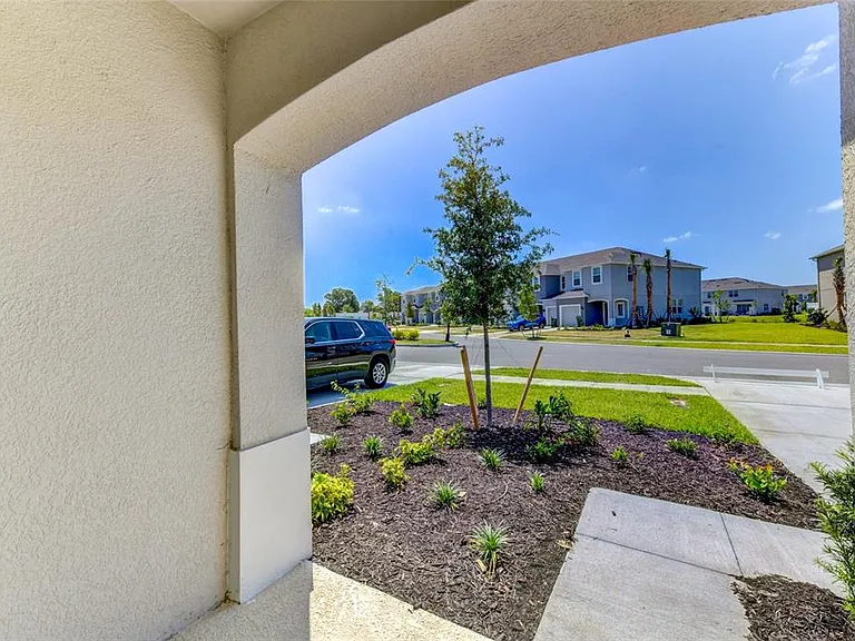 5744 Haven Ter — Photo 34