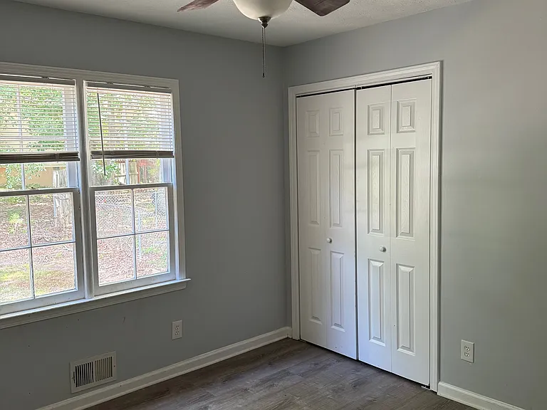2131 Grayfield Dr — Photo 11