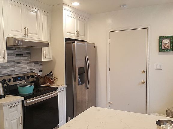 3rd image of 349 E Arques Ave