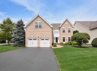 201 Roosevelt Dr, Fishkill, NY 12524