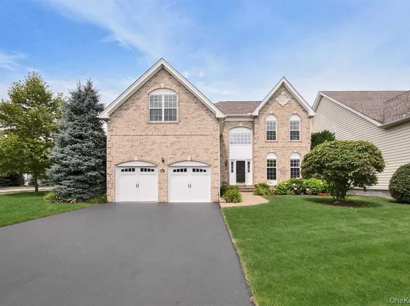 201 Roosevelt Drive, Fishkill, NY 12524