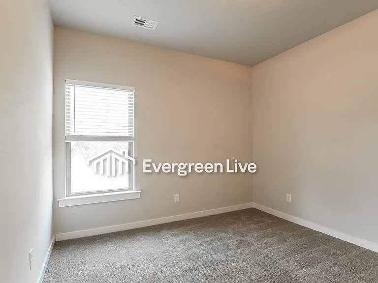 11 Wolf Ln — Photo 13