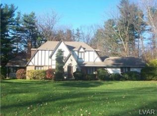 2735 Briarwood Pl, Bethlehem, PA 18017