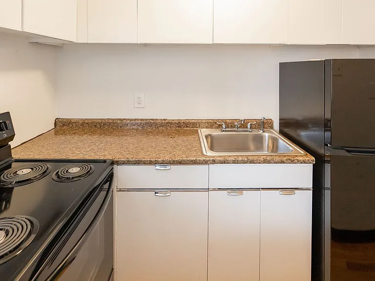 Brookside Apartments — Photo 8