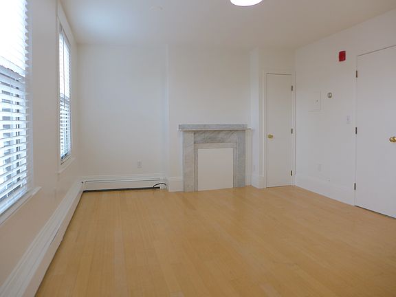 3rd image of 14 Milford St