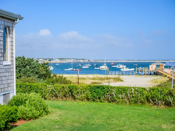172 Irving Avenue, Hyannis Port, MA 02647