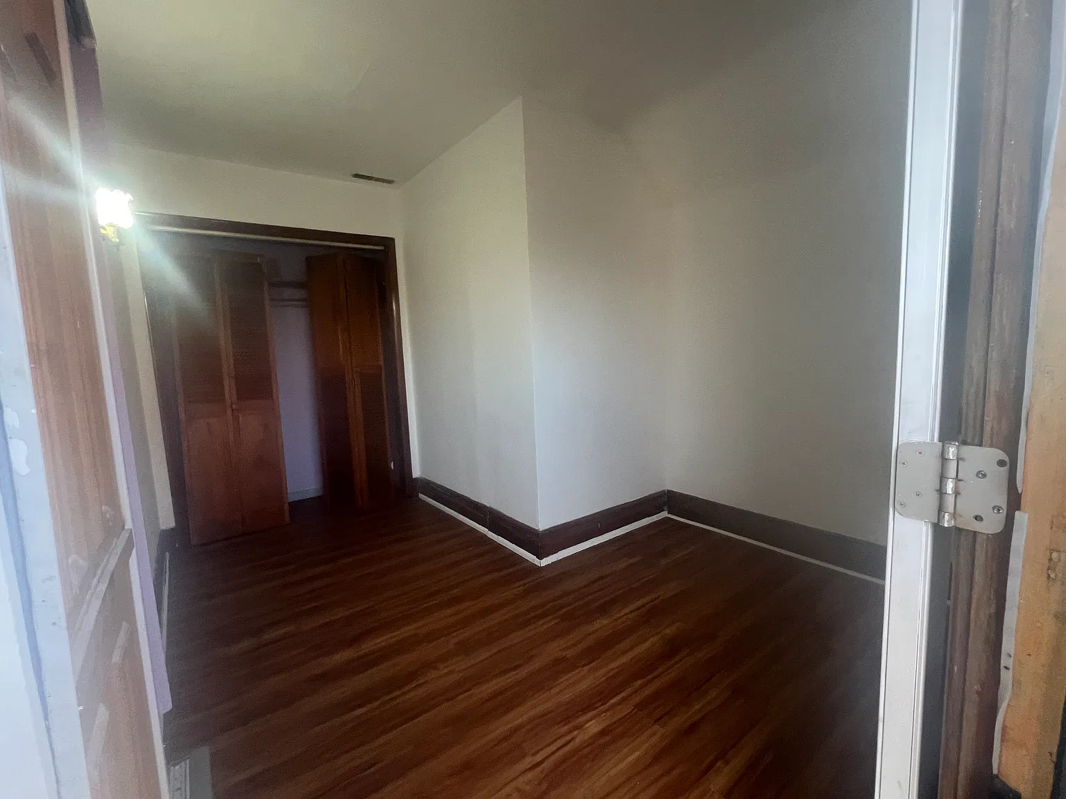 3 bed, $1,100 — Photo 3