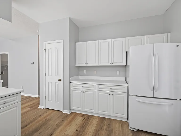 1537 Tallwood Cir — Photo 37