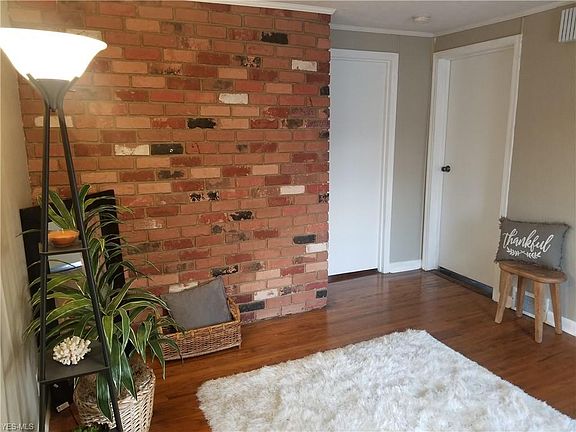 5th image of 857 Jeanette Ave