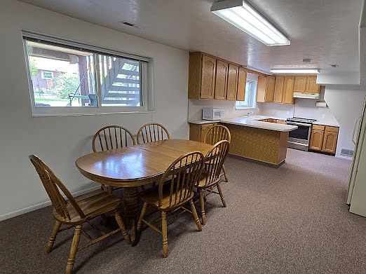 3rd image of 1378 W Appomattox Way