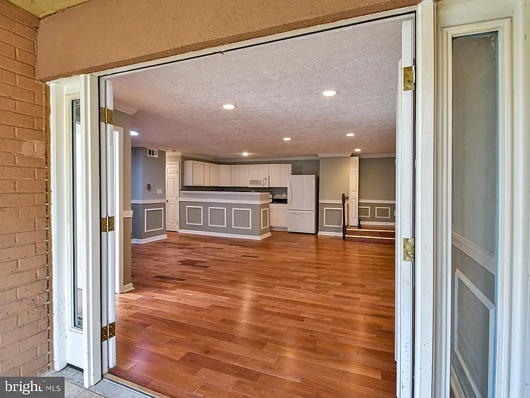 8011 Mandan Rd #303 — Photo 13