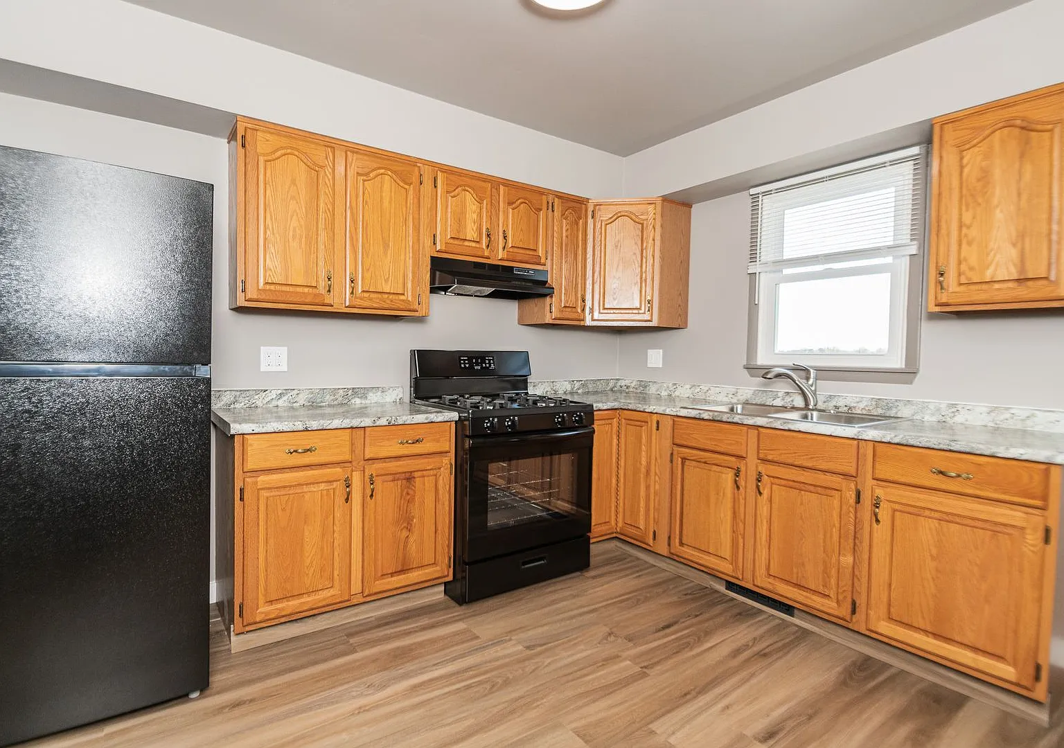 2 bed 1 bath home in Wheeler — Photo 3