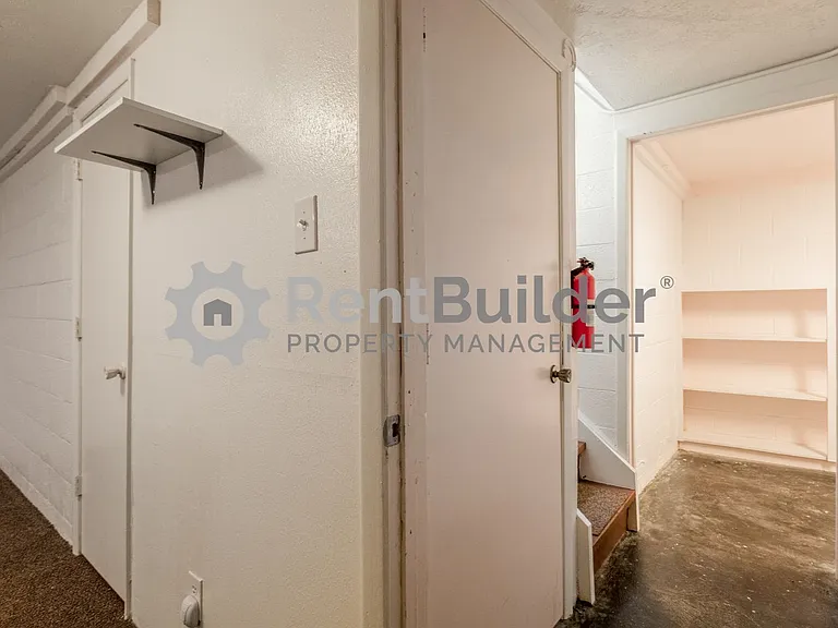 1605 Coal Ave SE — Photo 12