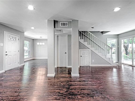 4th image of 12234 Brisbane Ave