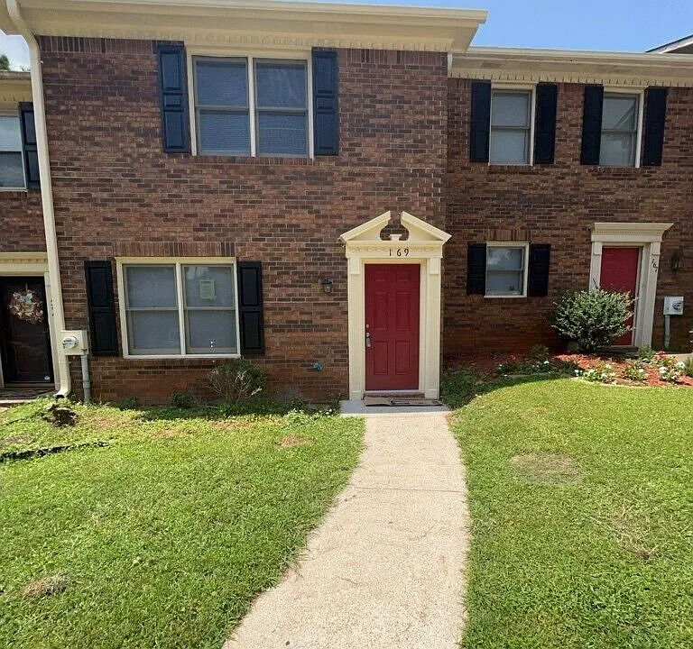 169 Walter Way