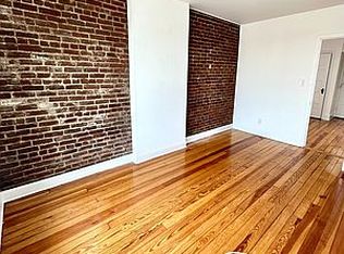 4407 30th Ave APT 3R, Astoria, NY 11103
