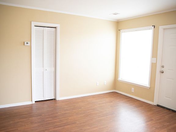 3rd image of 110 Mason St APT 10