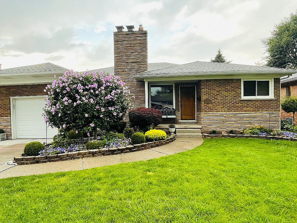 22541 Ardmore Dr, Saint Clair Shores, MI 48081 Zillow