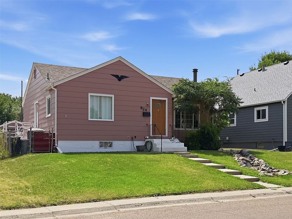 1st image of 824 6th St