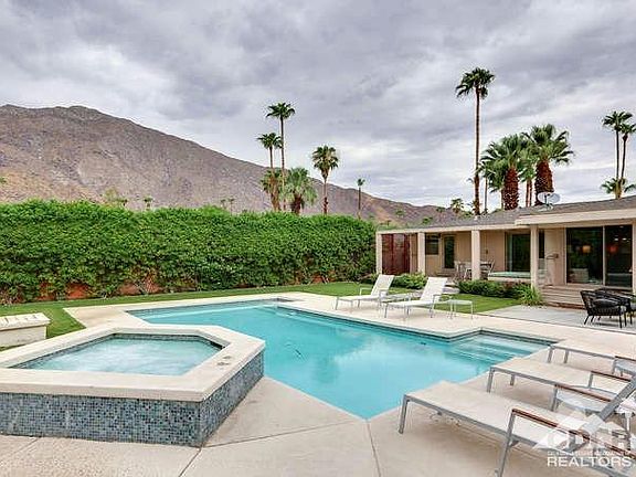 5th image of 299 E Ocotillo Ave