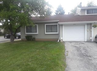 2271 Windsor Ln, Country Club Hills, IL 60478